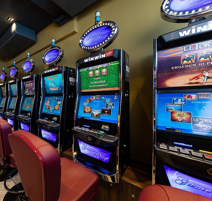 RTG-Video Lottery Terminals im Spielbereich von WINWIN Innsbruck. 